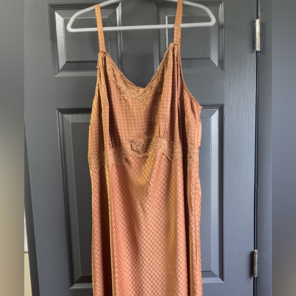 NWT Gold-Orange Slip Cami Dress w/ Lace Trim - Picture 2 of 5